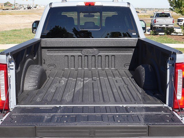 New 2026 Ford F250 Lariat image 39