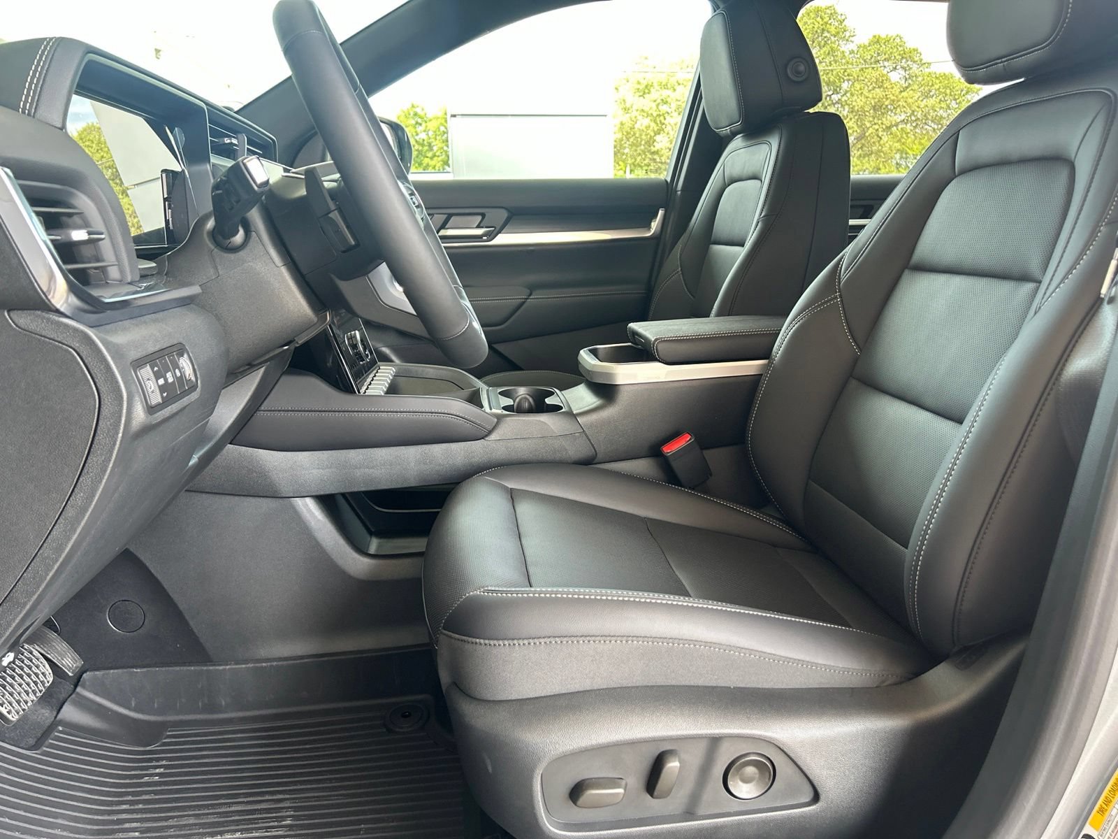 New 2027 GMC Terrain Elevation w/ Elevation Premium Package FWD image 11