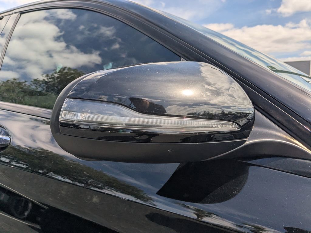 Used 2019 Mercedes-Benz C 300 Sedan image 10