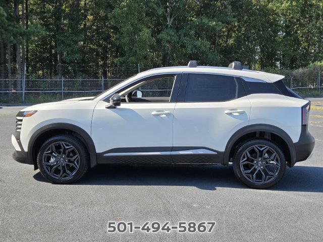 Certified 2026 Nissan Kicks SR FWD image 2