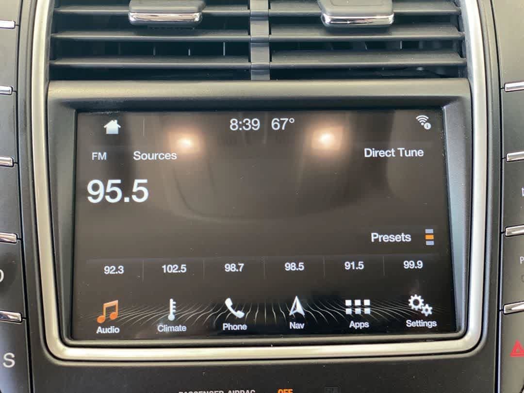Used 2016 Lincoln MKX Reserve w/ Technology Package AWD/4WD image 19