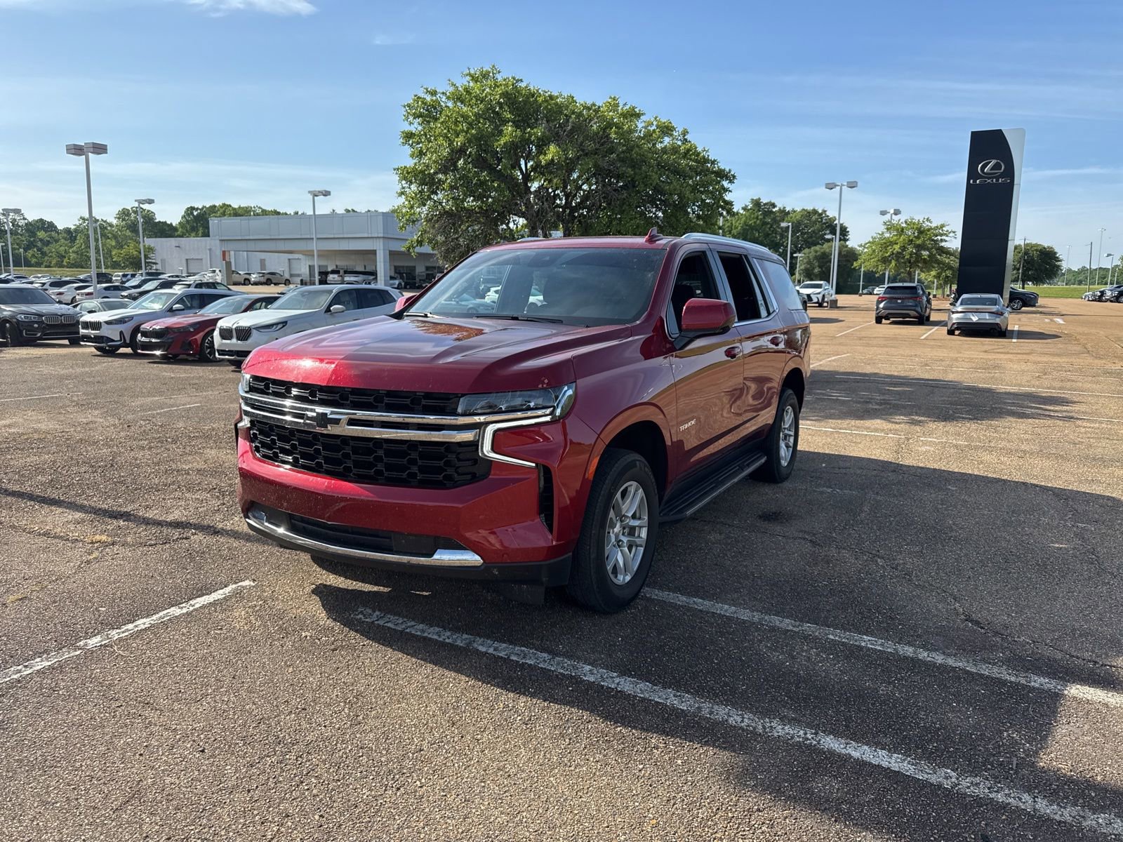 Used 2024 Chevrolet Tahoe LS image 1