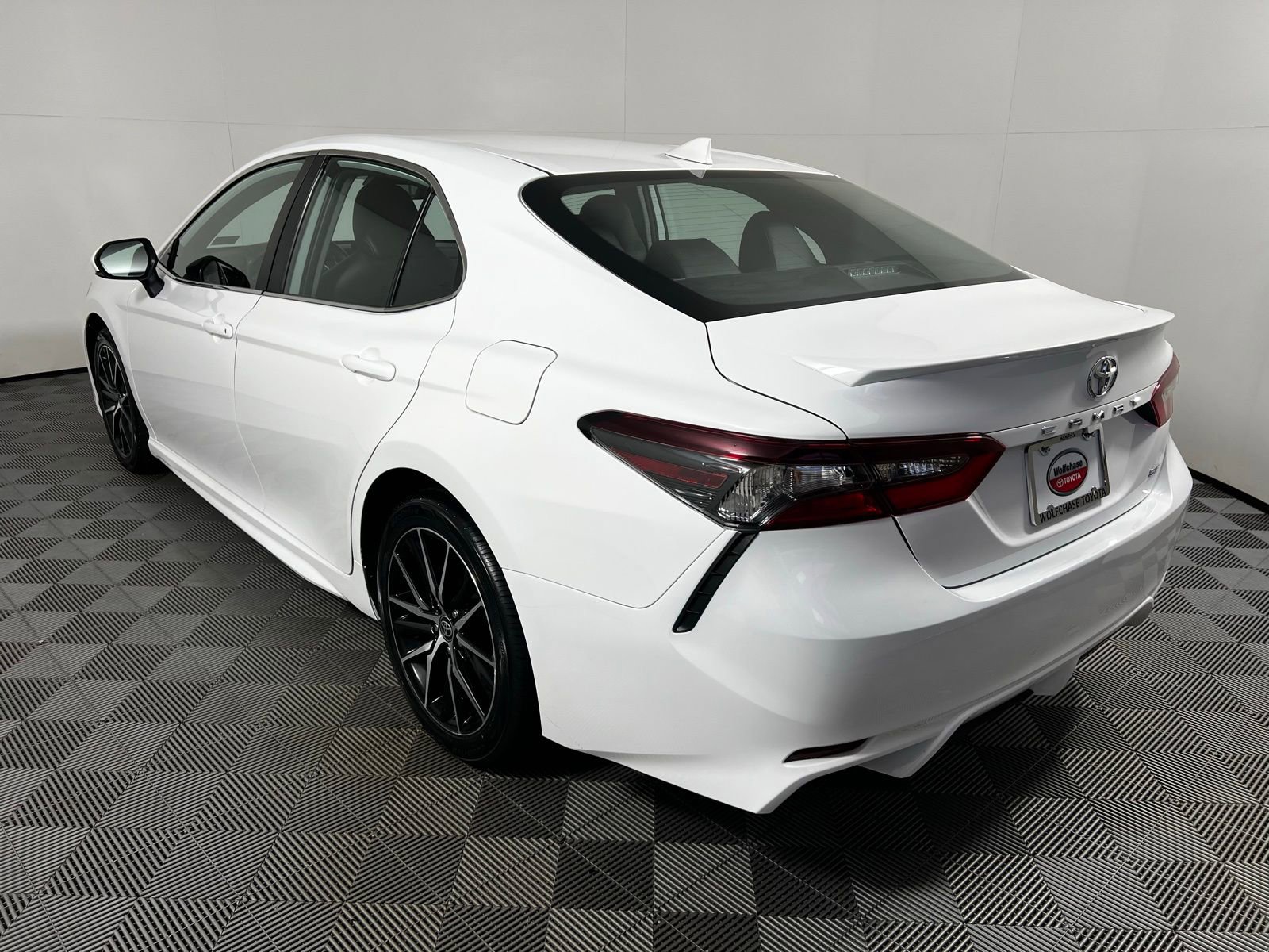 Certified 2023 Toyota Camry SE image 7