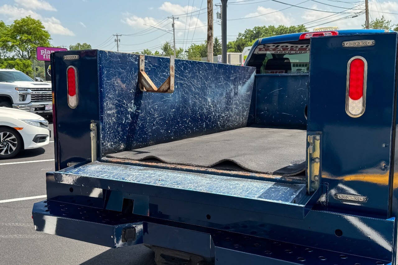 Used 2018 Chevrolet Silverado 3500 LT AWD/4WD image 18