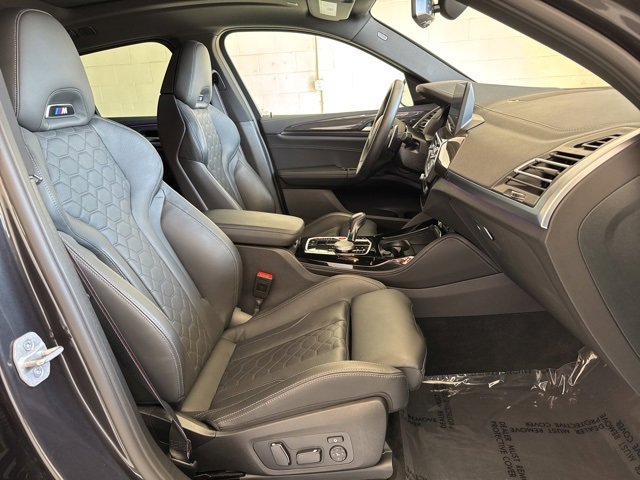Used 2025 BMW X4 M w/ Premium Package image 58