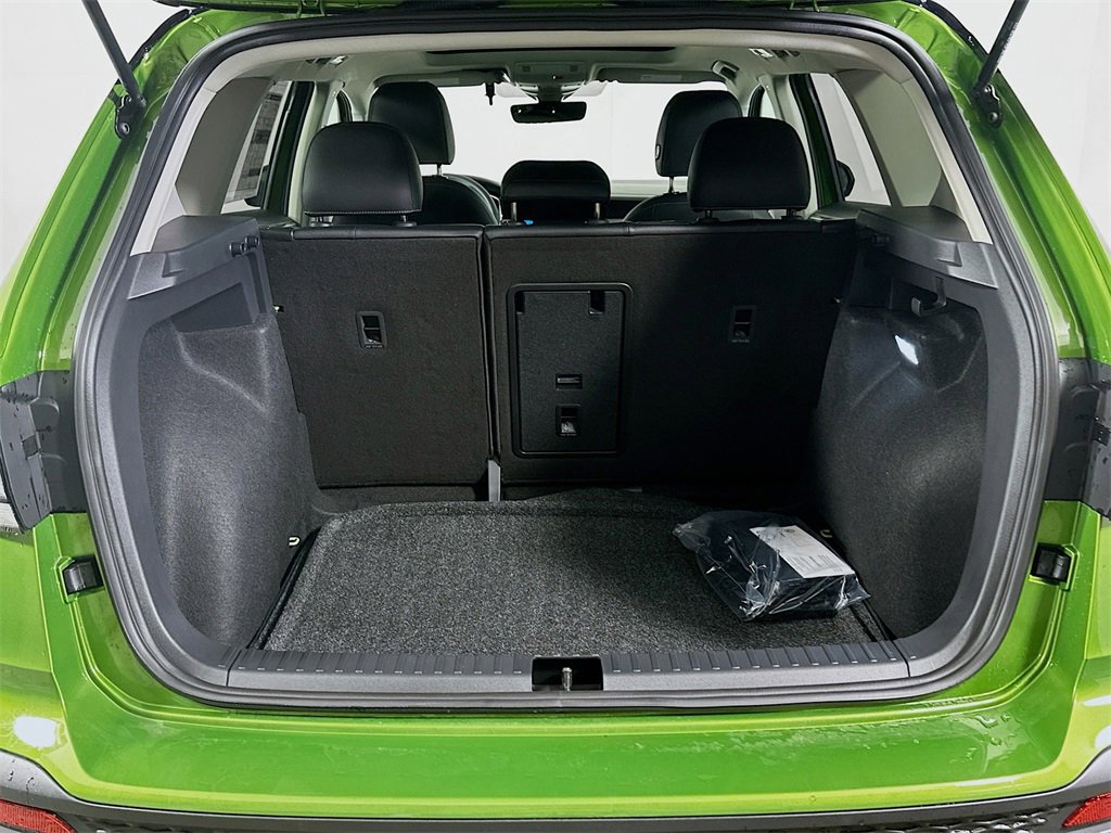 New 2026 Volkswagen Taos SE image 16