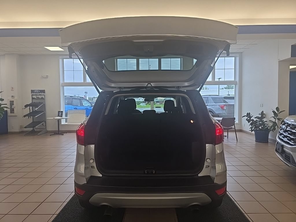 Used 2019 Ford Escape SE AWD/4WD image 27