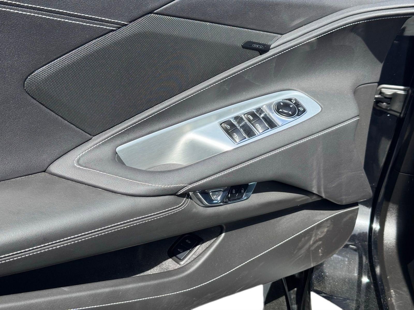 Used 2024 Chevrolet Corvette Stingray Convertible w/ Z51 Performance Package image 13