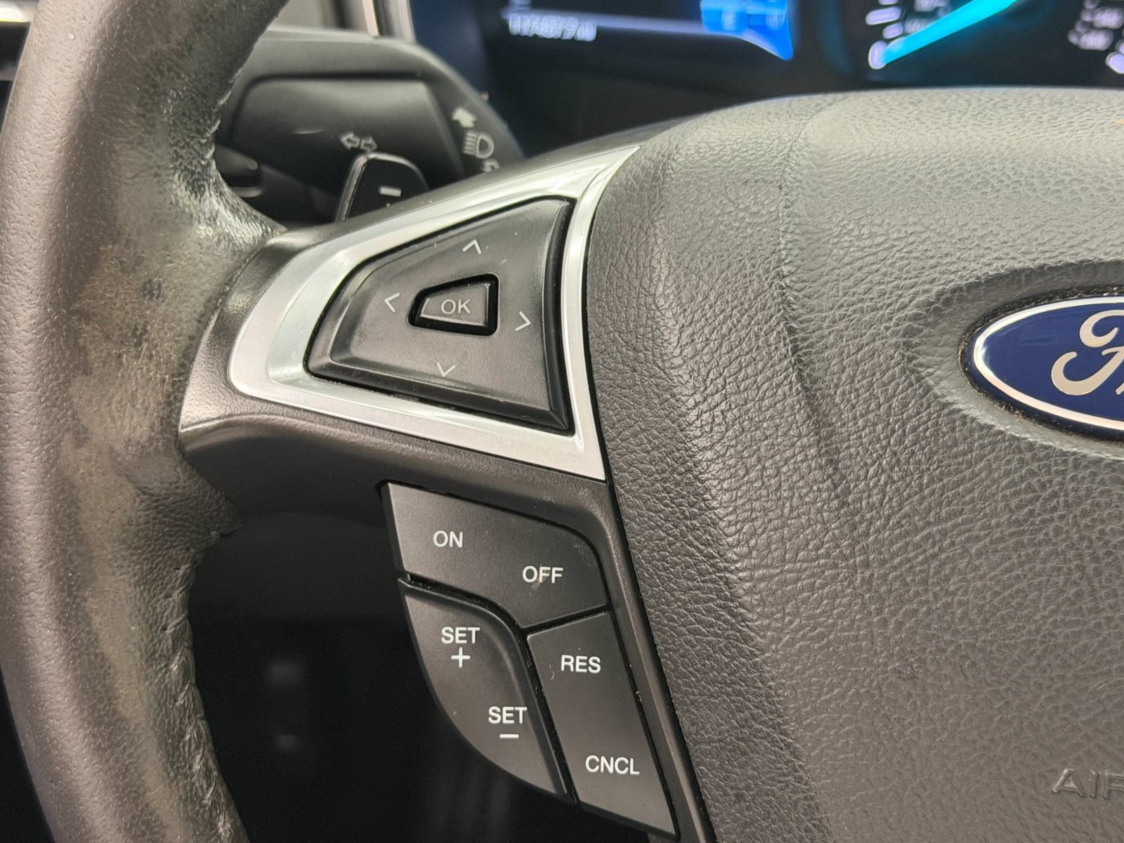 Used 2014 Ford Fusion SE FWD image 26