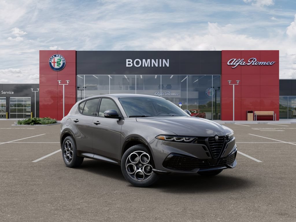 New 2026 Alfa Romeo Tonale AWD/4WD image 5