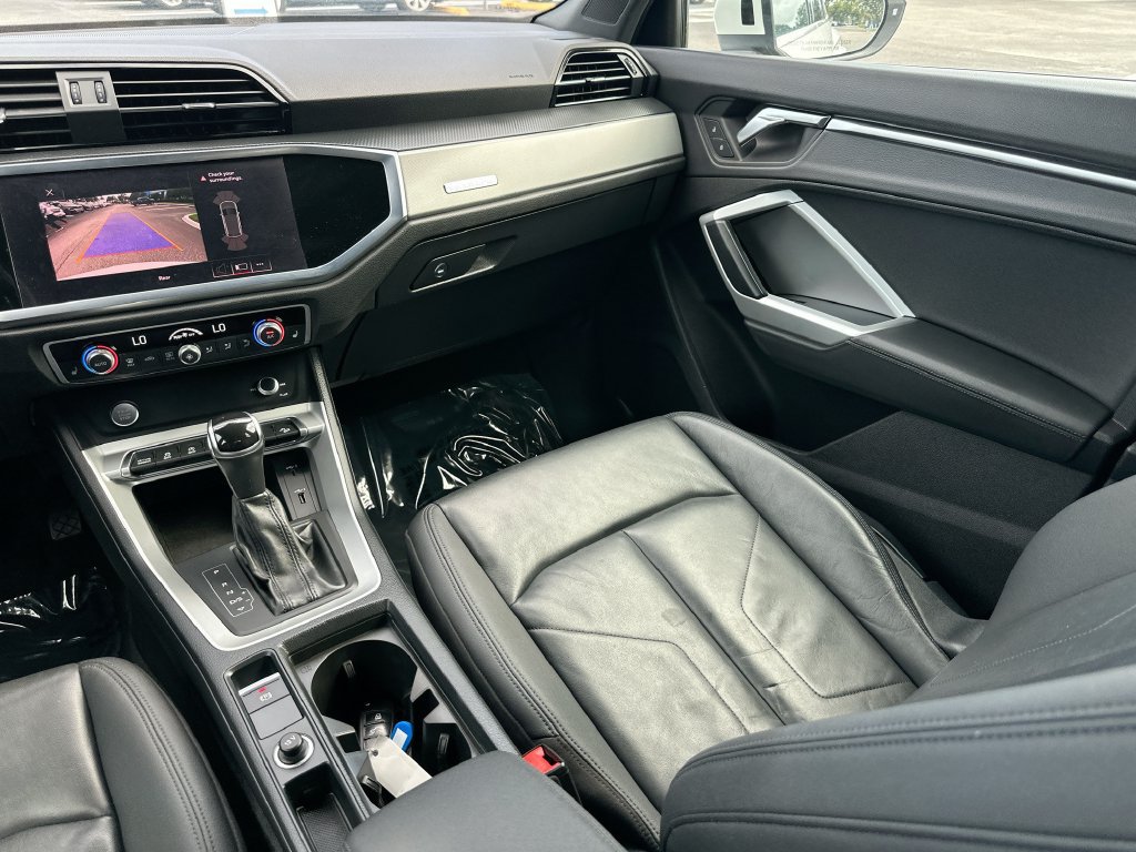 Used 2019 Audi Q3 2.0T Premium AWD/4WD image 23