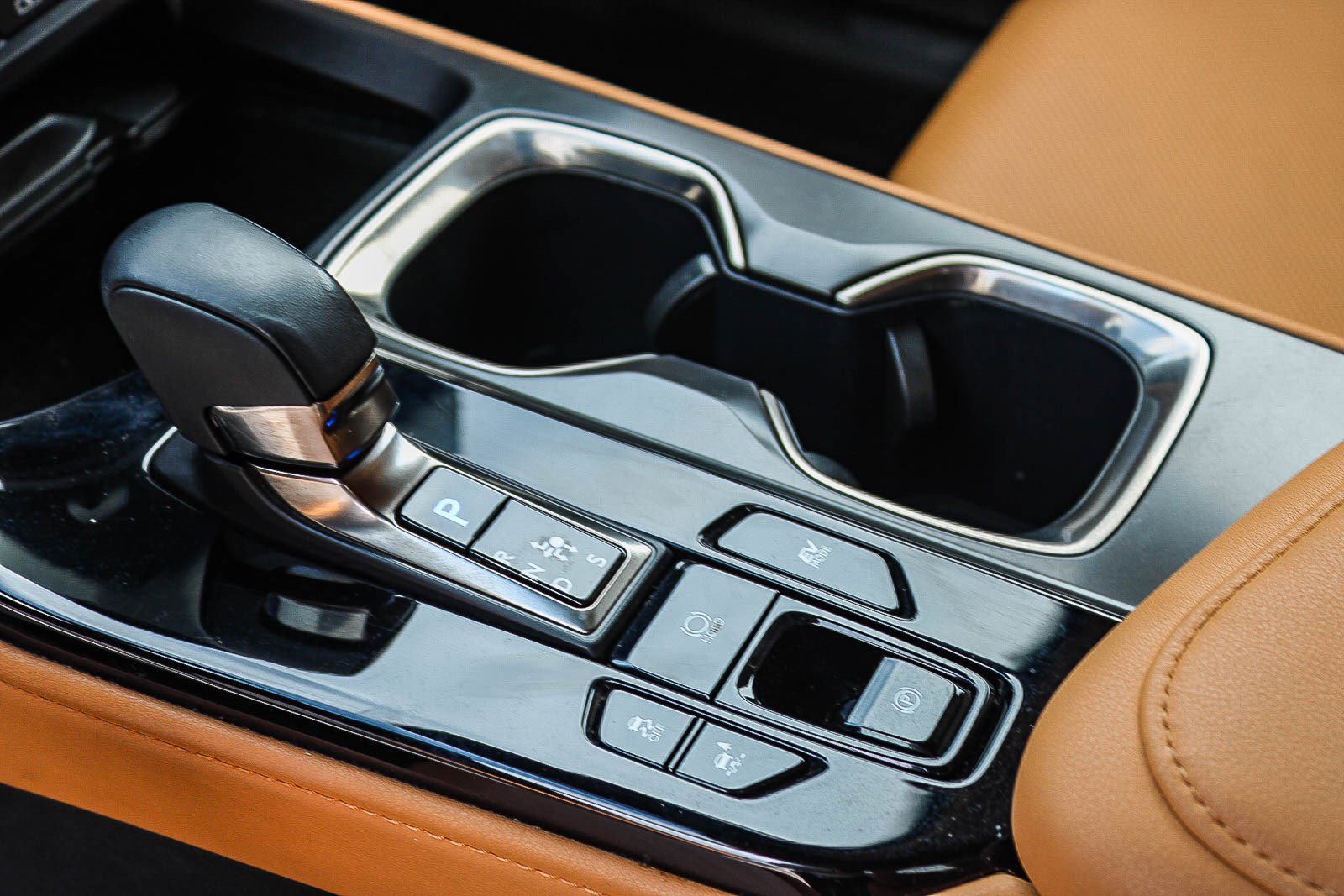 Used 2024 Lexus NX 350h AWD w/ Vision Package image 20