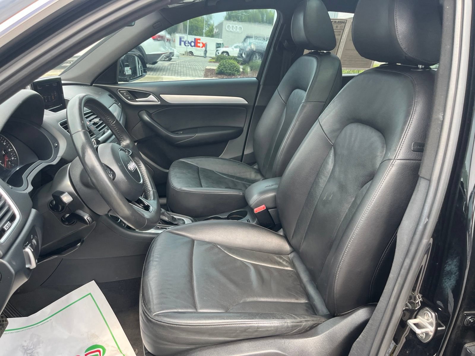 Used 2018 Audi Q3 2.0T Premium Plus w/ Premium Plus Package AWD/4WD image 28