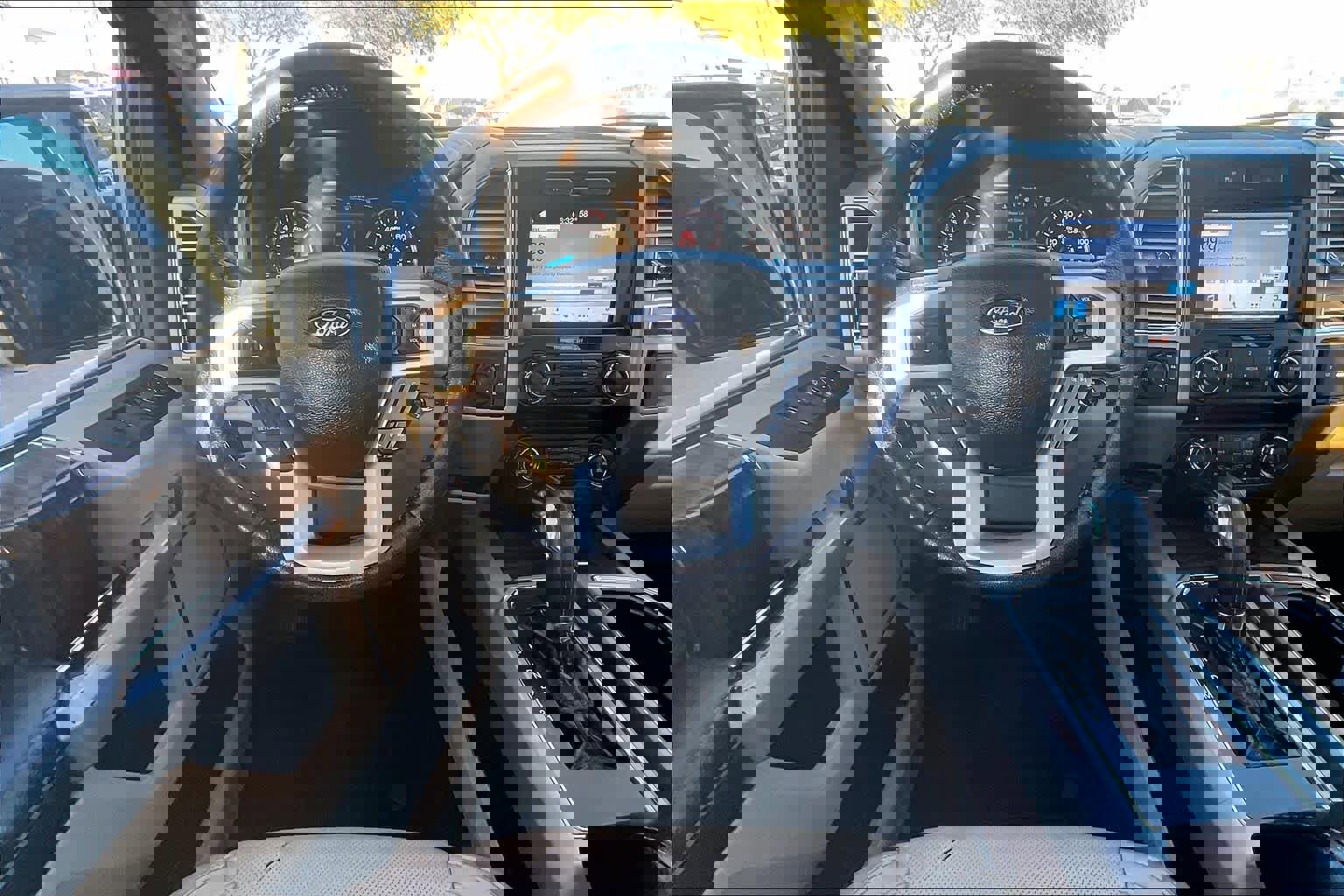 Used 2016 Ford F150 Lariat image 5