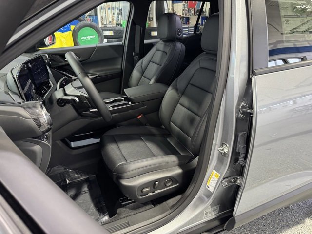 New 2026 Chevrolet Equinox LT w/ Convenience Package II image 25