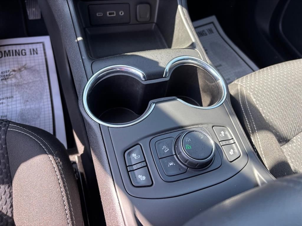 Used 2022 GMC Terrain SLE w/ Driver Convenience Package AWD/4WD image 19