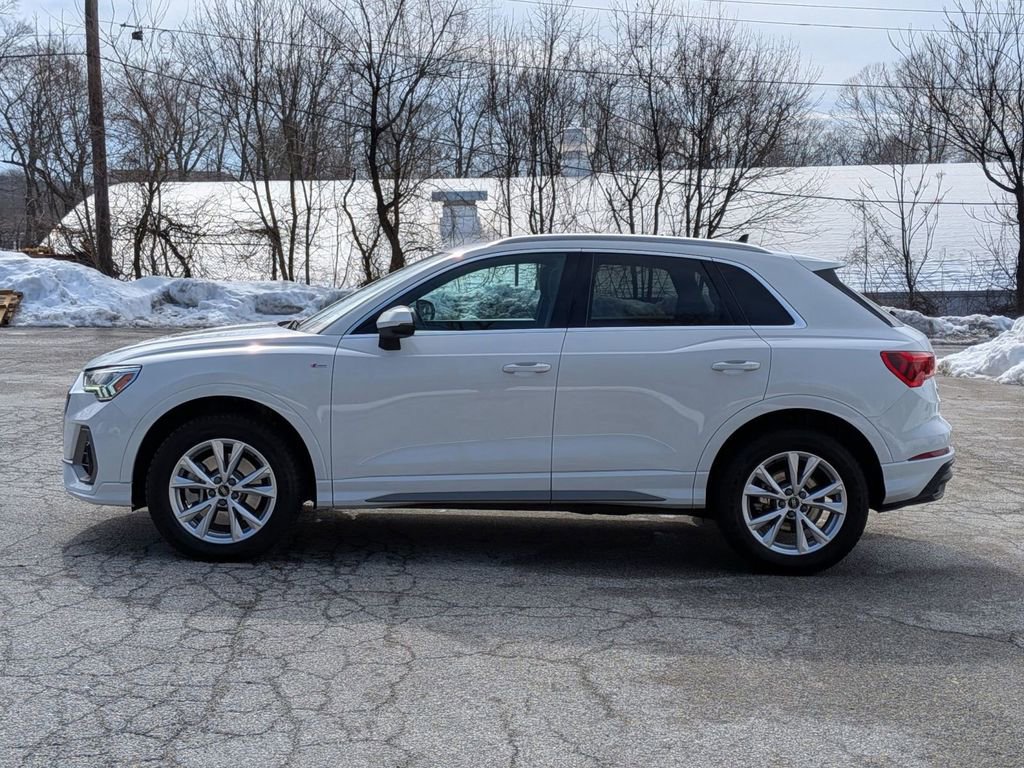 Used 2023 Audi Q3 2.0T Premium Plus w/ Premium Plus Package image 8