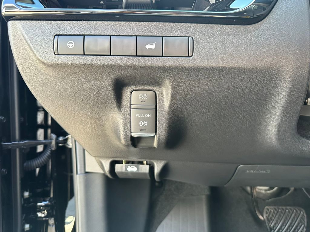 New 2025 Nissan Murano SV w/ Cargo Package AWD/4WD image 15