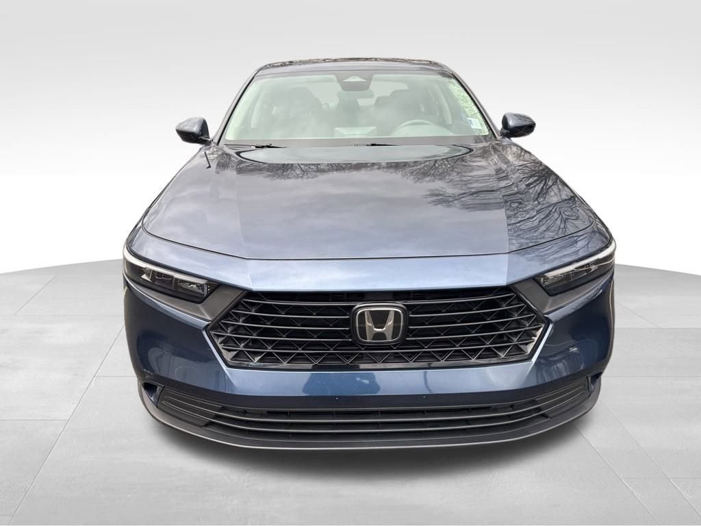 Used 2024 Honda Accord EX image 2