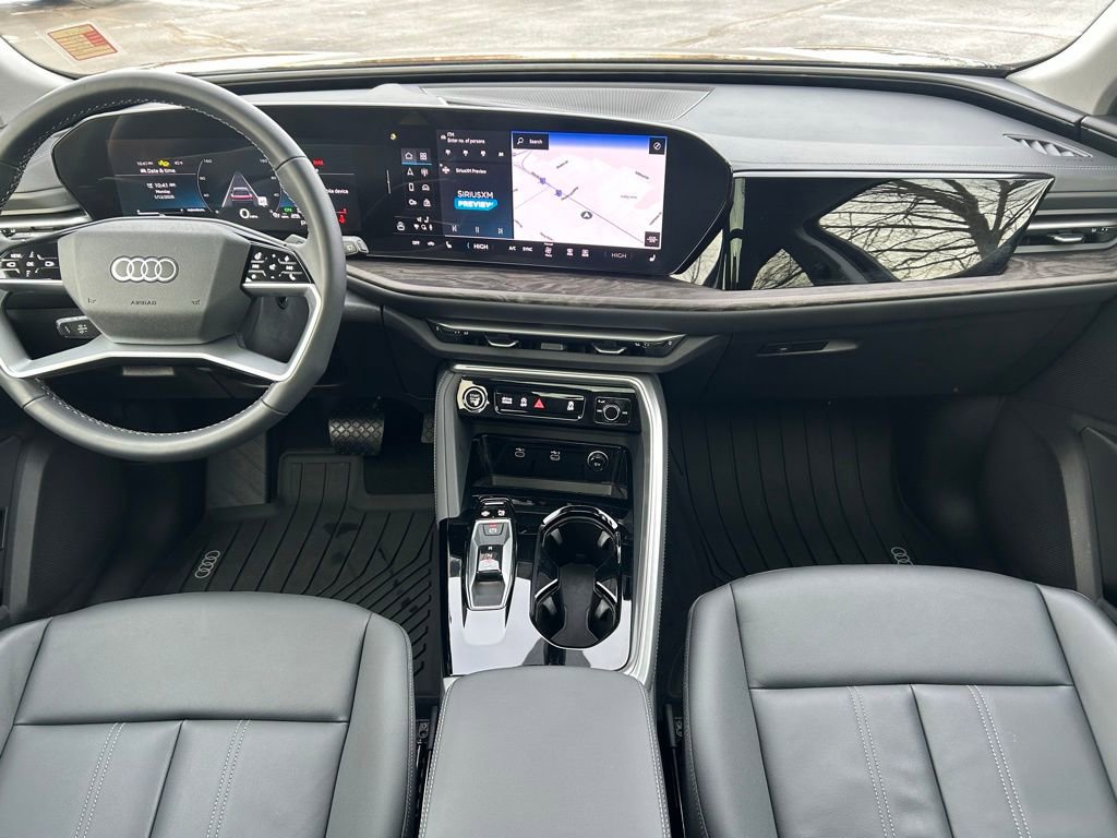 Used 2025 Audi Q5 Premium w/ Convenience Package image 13