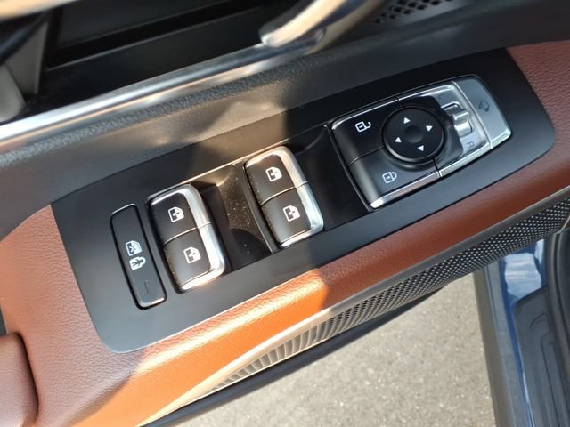 Used 2024 Kia Telluride EX w/ EX Captain's Chair Package FWD image 18