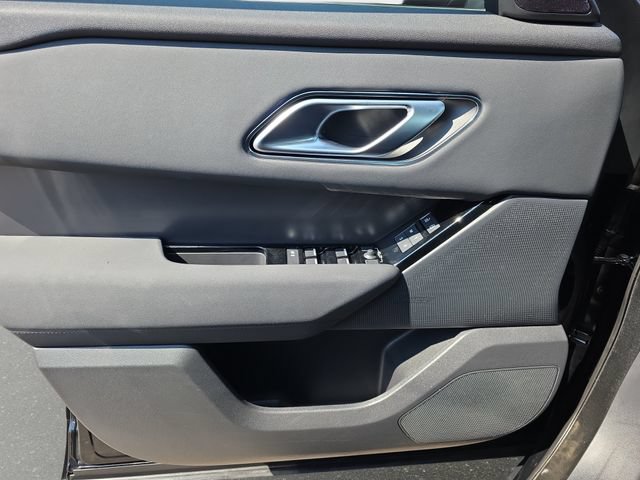 Certified 2025 Land Rover Range Rover Velar Dynamic SE AWD/4WD image 30