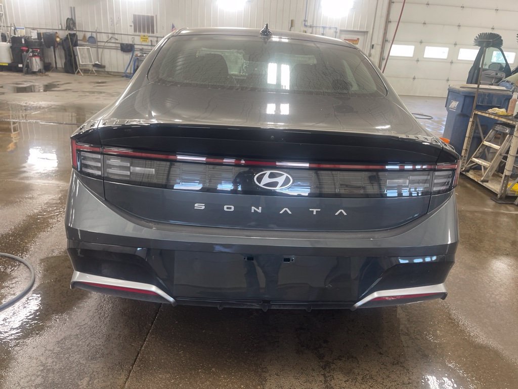 Used 2026 Hyundai Sonata SEL FWD image 7