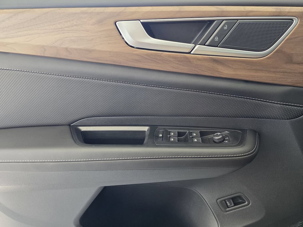 New 2026 Volkswagen Atlas SE FWD image 18
