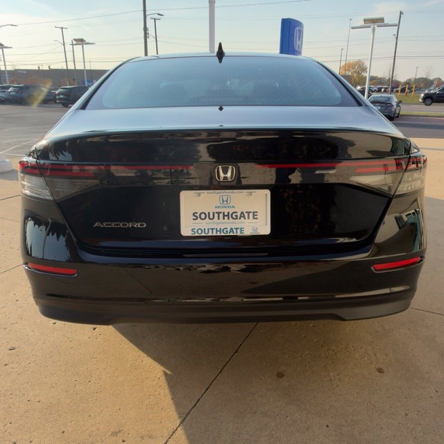Certified 2026 Honda Accord SE image 4