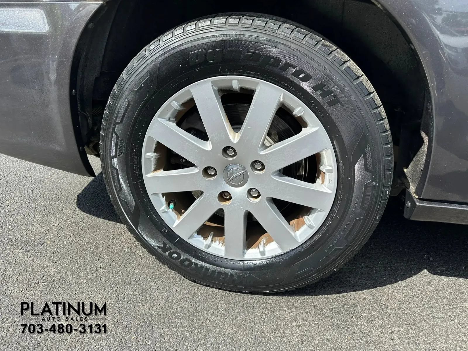 Used 2015 Chrysler Town & Country Touring FWD image 16