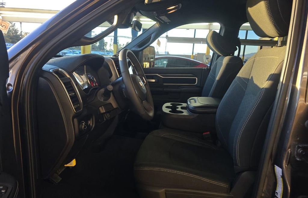 Used 2025 RAM 2500 Big Horn AWD/4WD image 5