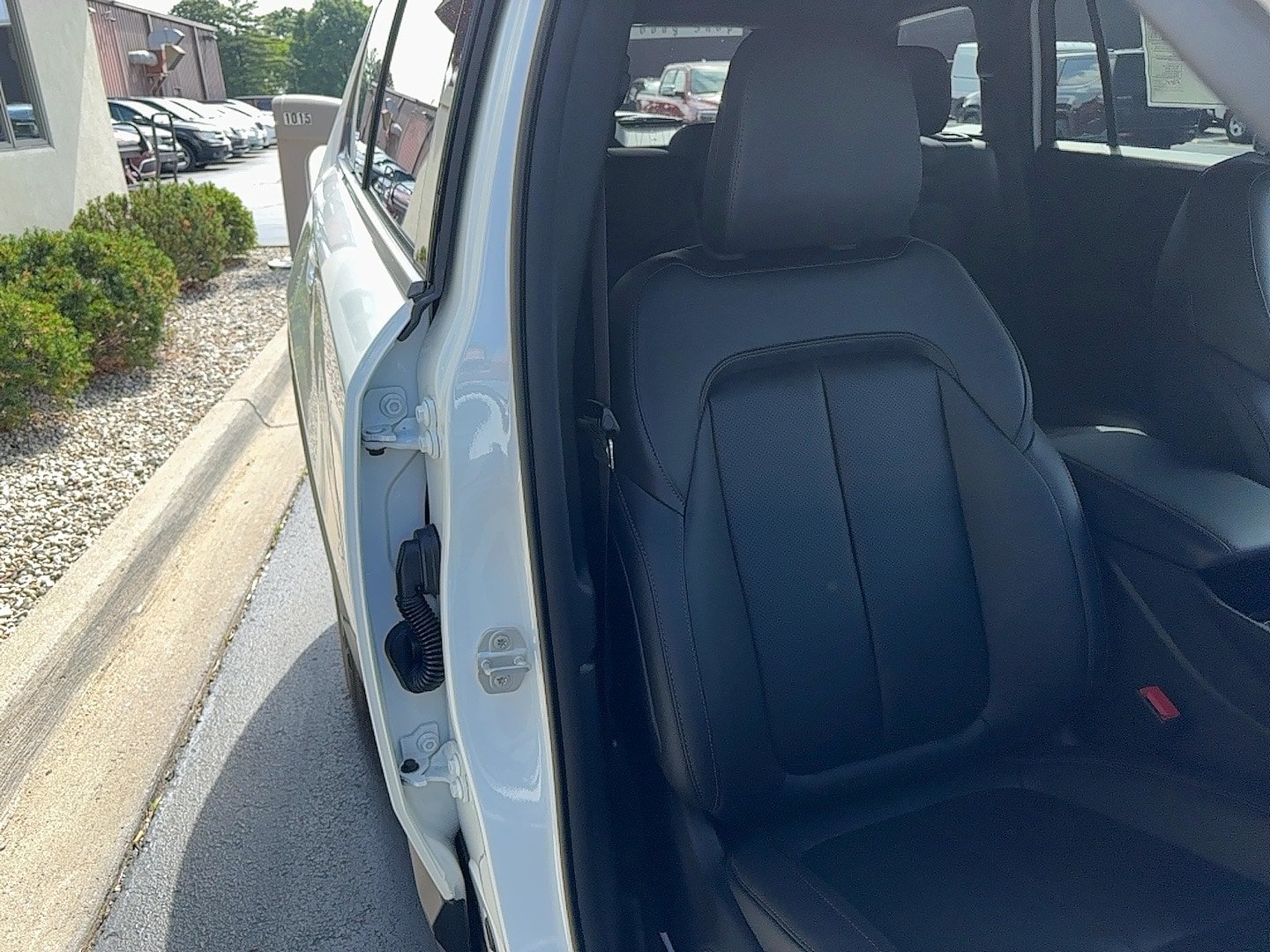 New 2026 Jeep Cherokee Limited AWD/4WD image 6