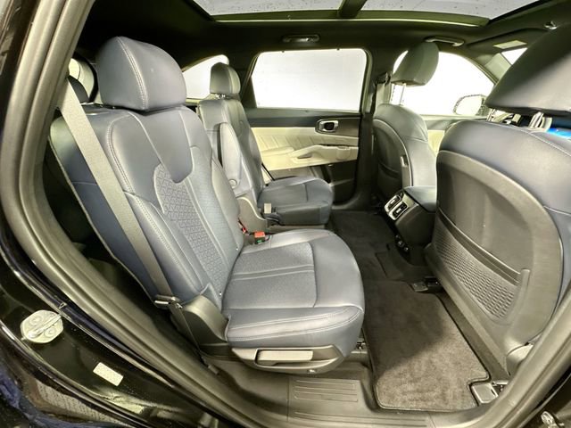 Used 2023 Kia Sorento SX Prestige image 31