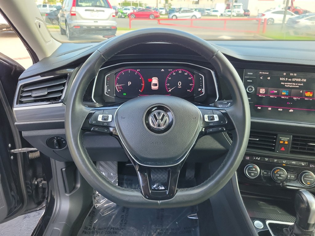 Used 2020 Volkswagen Jetta SEL FWD image 25