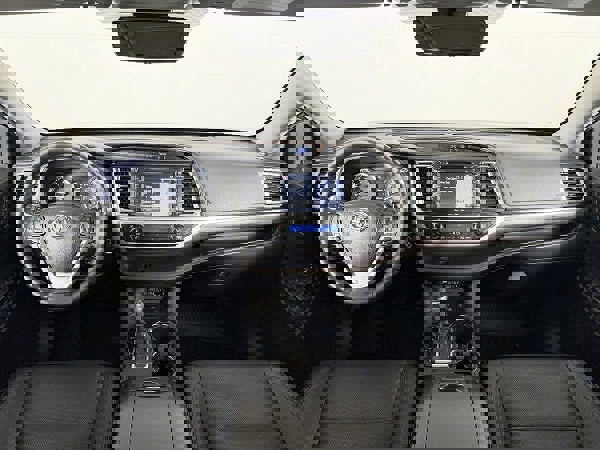 Used 2018 Toyota Highlander Limited image 57