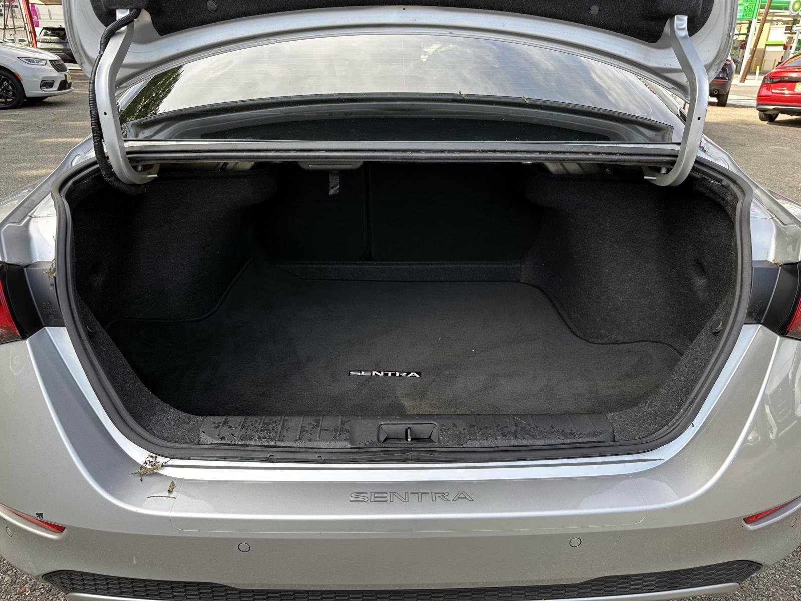 Certified 2020 Nissan Sentra SV w/ Electronics Package FWD image 7