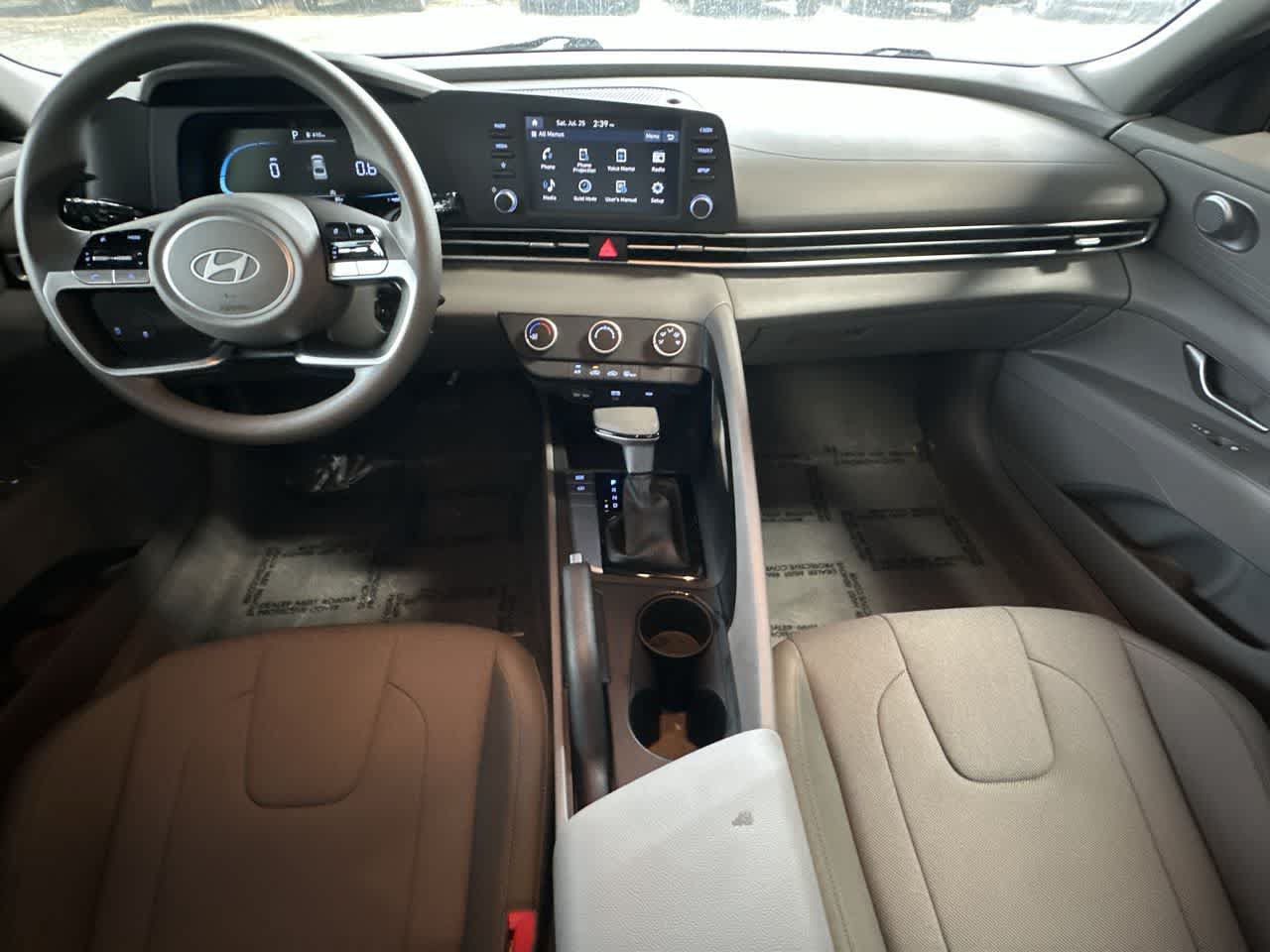 Used 2026 Hyundai Elantra SE FWD image 24
