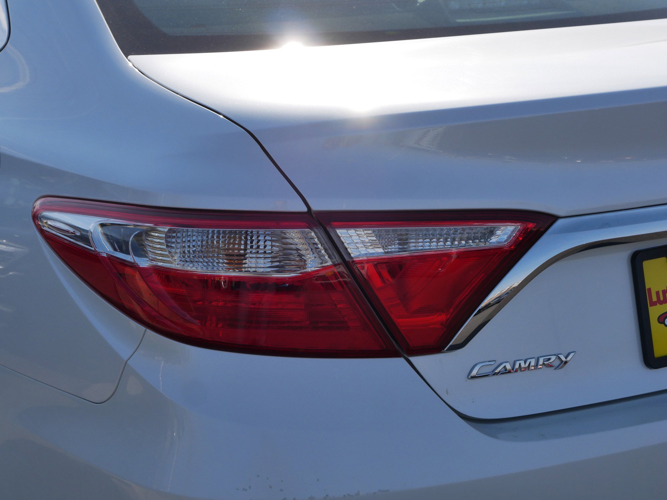 Used 2017 Toyota Camry XLE w/ Moonroof Package image 17