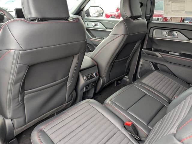 New 2026 Ford Explorer ST-Line w/ ST-Line Street Pack image 23