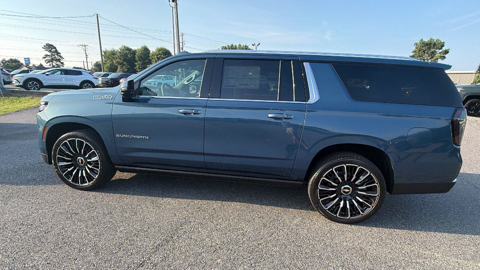New 2026 Chevrolet Suburban High Country AWD/4WD image 12