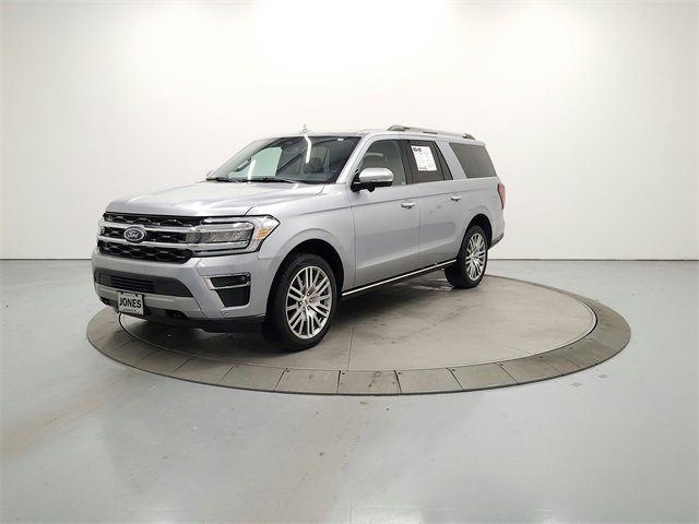 Used 2023 Ford Expedition Max Limited image 3