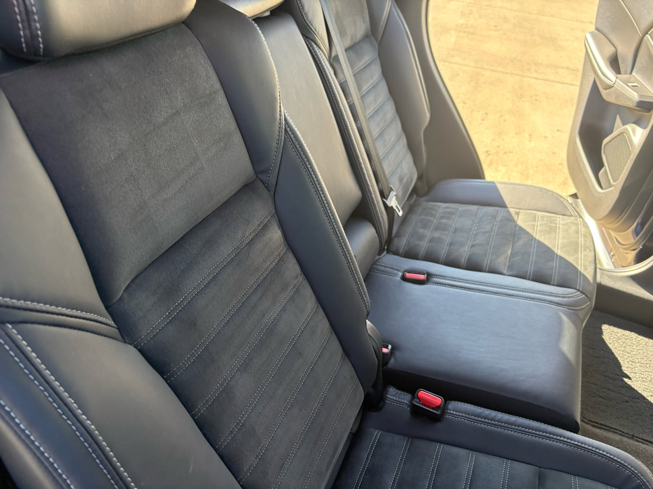 Used 2022 Mitsubishi Outlander SE image 49