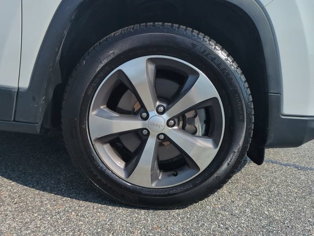 Used 2020 Jeep Cherokee Limited AWD/4WD image 11