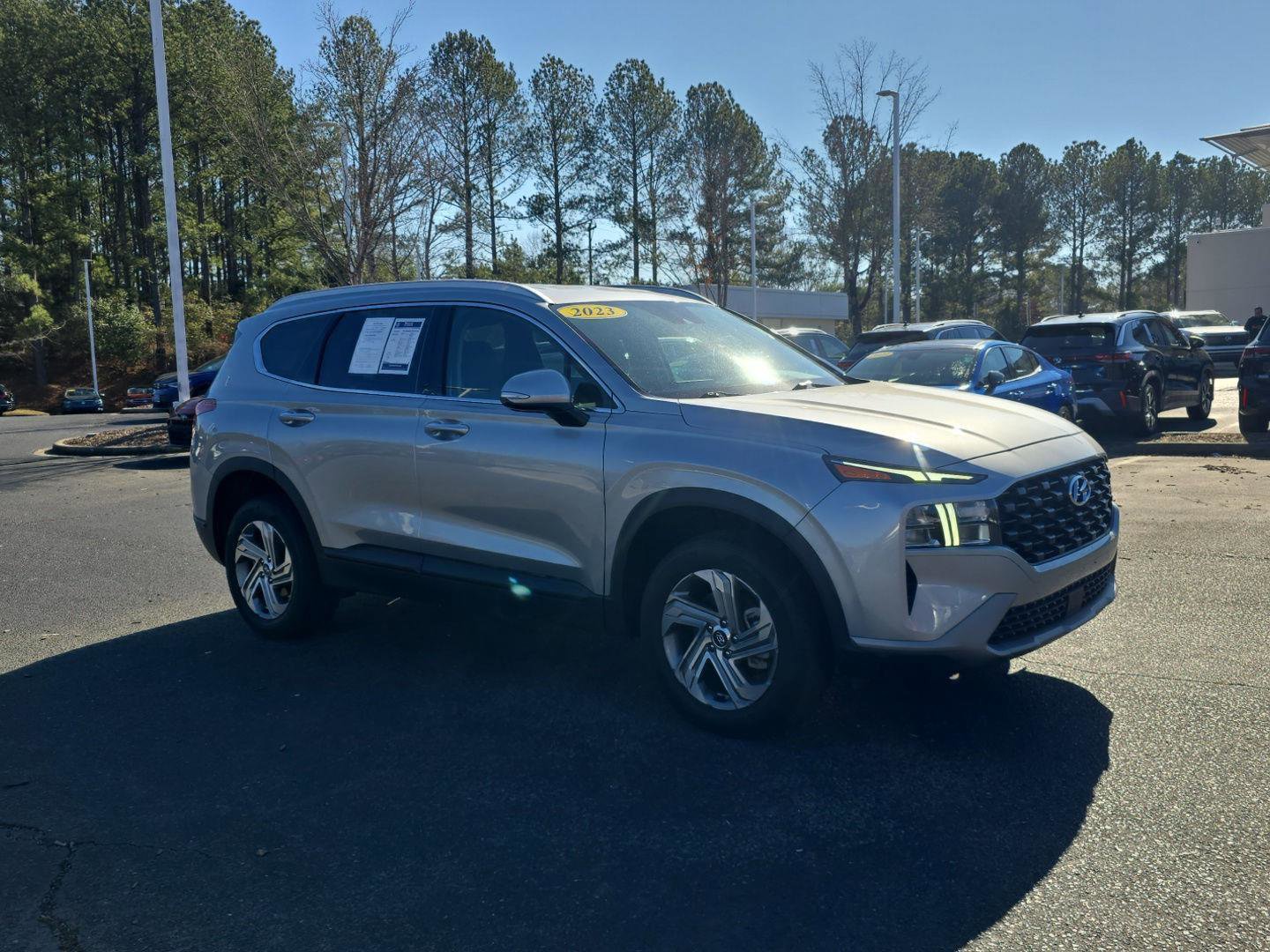 Used 2023 Hyundai Santa Fe SEL image 1