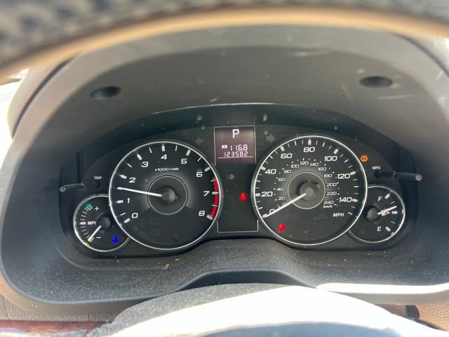 Used 2012 Subaru Outback 2.5i Limited w/ Moonroof Pkg AWD/4WD image 7