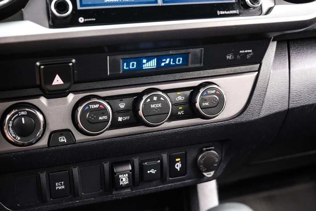 Used 2021 Toyota Tacoma TRD Off-Road AWD/4WD image 21