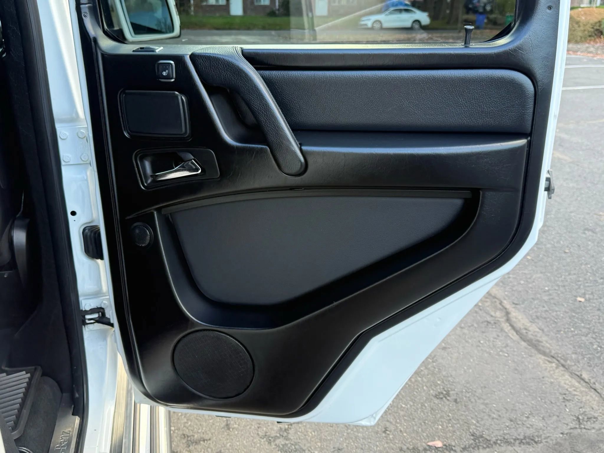 Used 2016 Mercedes-Benz G 550 image 23