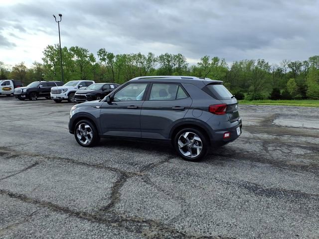 Used 2025 Hyundai Venue SEL FWD image 36