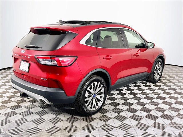 Used 2022 Ford Escape Titanium w/ Class II Trailer Tow Package image 8