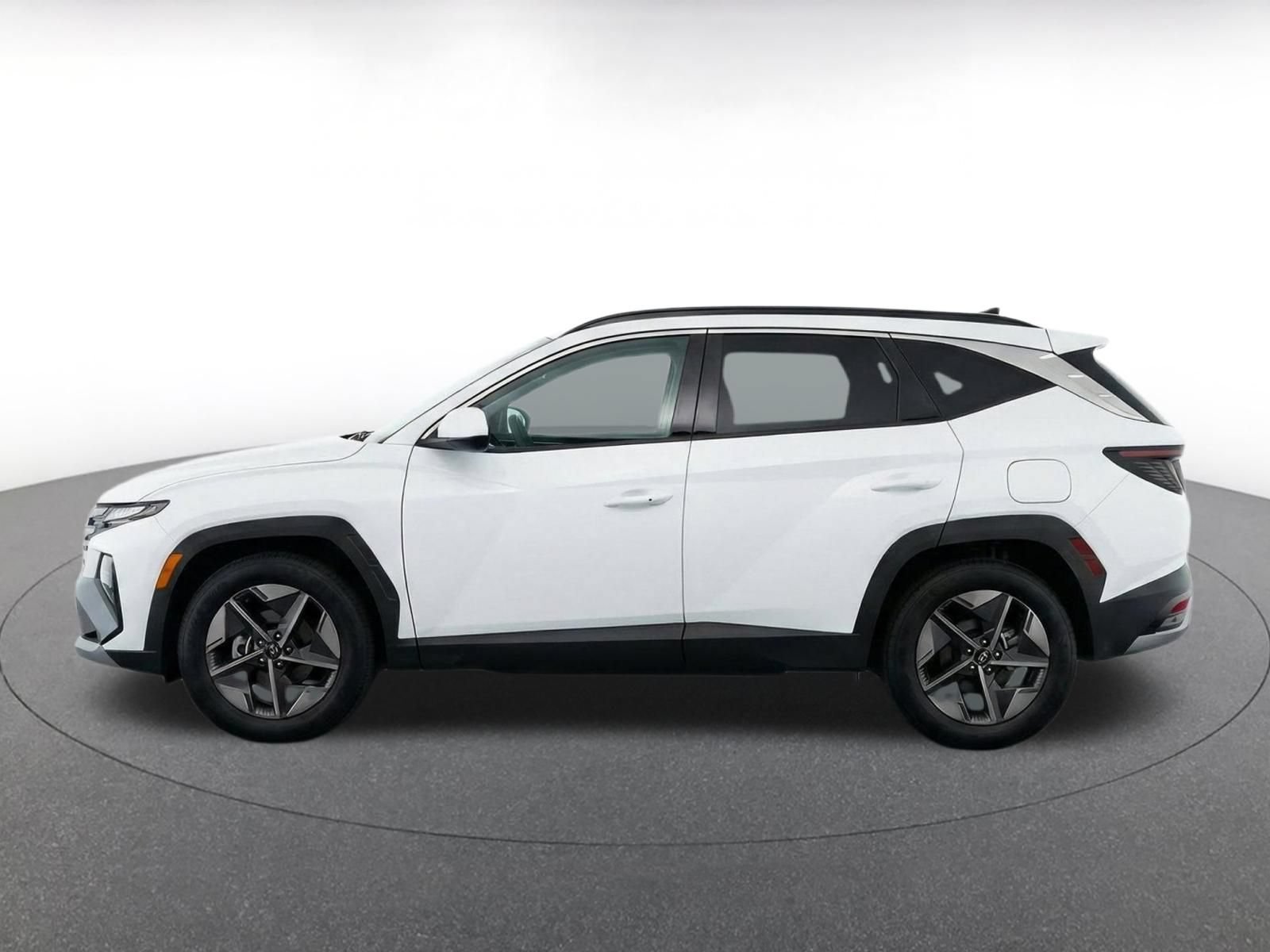 Used 2025 Hyundai Tucson SEL FWD image 4